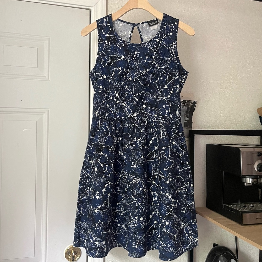 RETROLICIOUS blue star constellation space mod retro pinup sleeveless mini dress